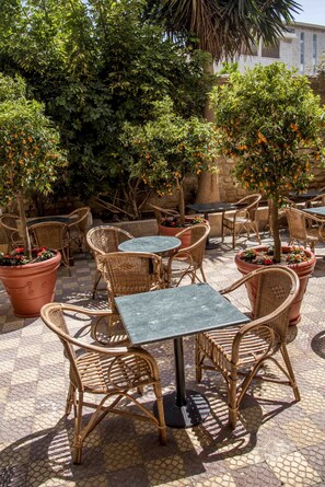 Free daily local cuisine breakfast 