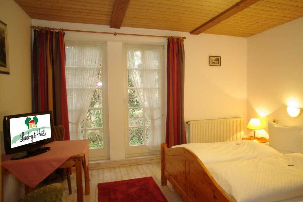 Double Room | Free WiFi