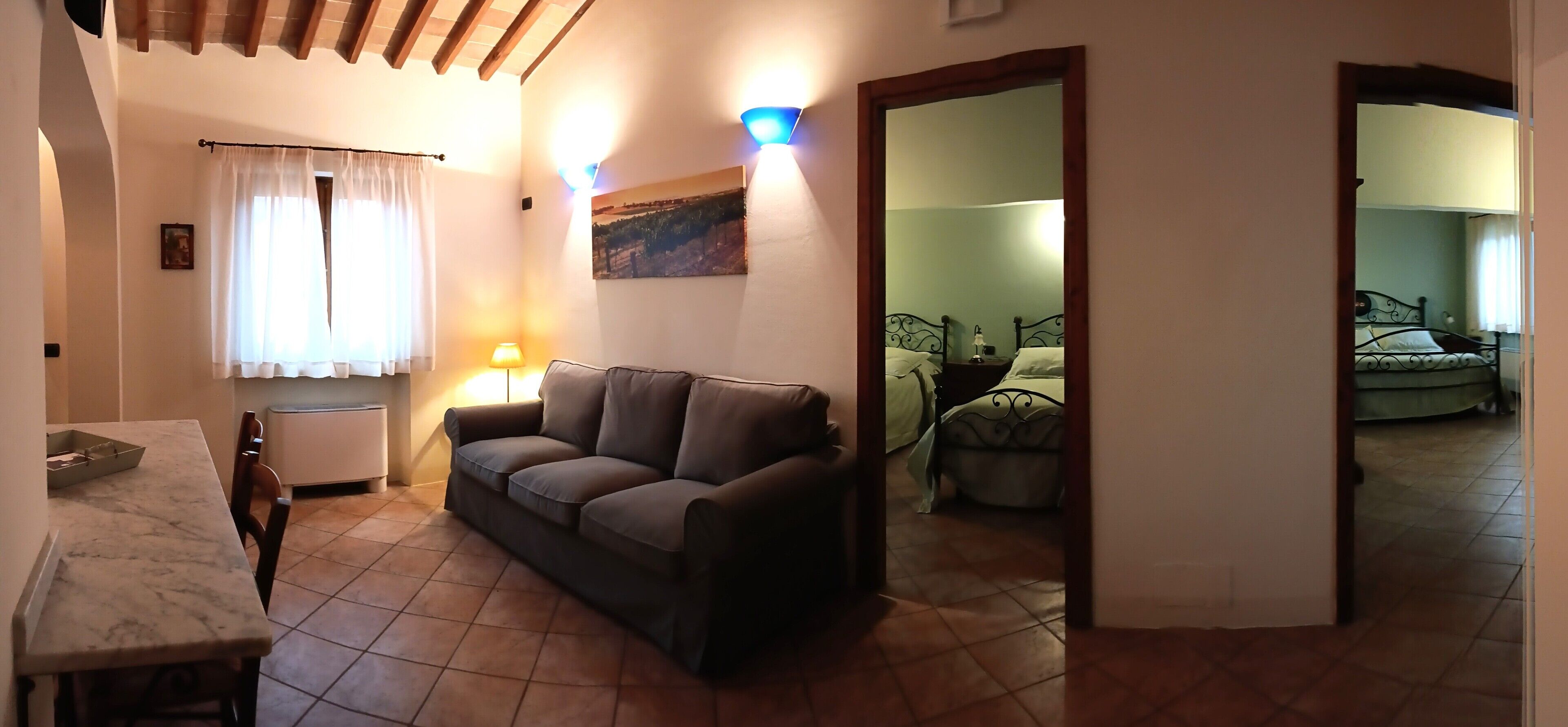 Departamento, 2 habitaciones, cocina, vista al jardín | Minibar, caja de seguridad en la habitación, wifi gratis y ropa de cama 