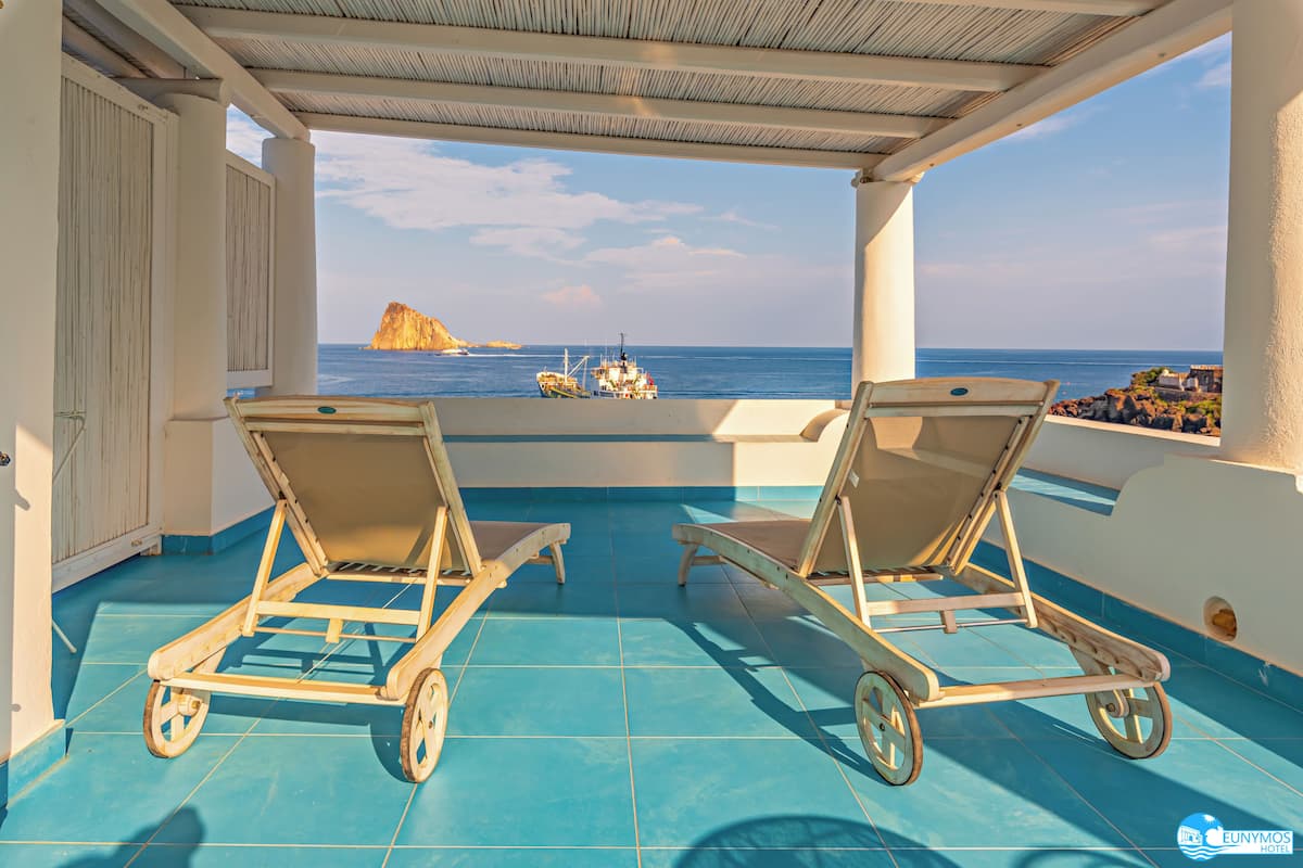 Deluxe tweepersoonskamer, terras, uitzicht op zee | Terras
