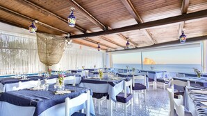 Unclassified image, 2 of 78, button - Hotel Eunymos - Trattoria Da Francesco Panarea (Lipari)