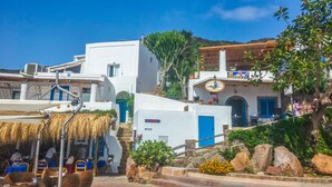 Unclassified image, 5 of 78, button - Hotel Eunymos - Trattoria Da Francesco Panarea (Lipari)