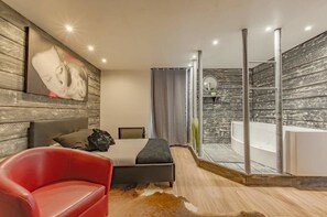 Suite Junior, bain à remous