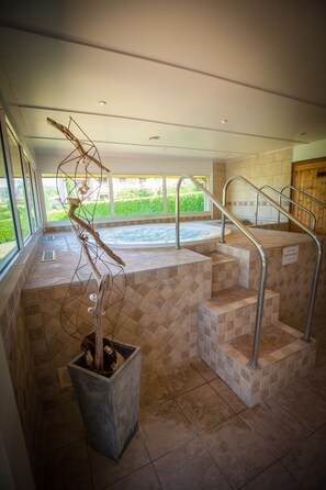 Body treatments, body scrubs, facials, 3 treatment rooms - Vayamundo Quillan L'Espinet (Quillan)