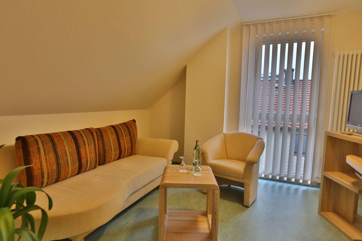 family room | living area | flat-screen tv