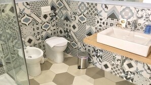 Standard Double Room, City View | Bathroom
