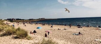 FlipFlop Beach Bar & Rooms