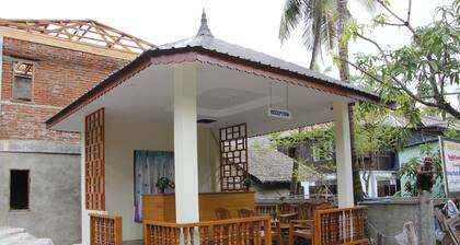 Gold Hein Ngapali Lodge