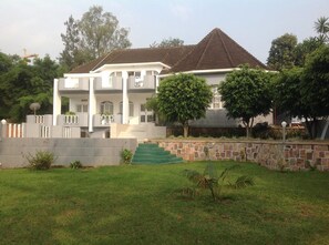 Property grounds - Mattina Motel (Kigali)