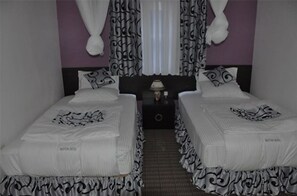 Dobbeltværelse - 1 dobbeltseng - ikke-ryger | Skrivebord, gratis Wi-Fi, sengetøj