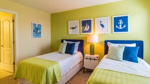 Family Townhome, Multiple Bedrooms, Hot Tub, Garden Area | 9 bedrooms, laptop workspace, iron/ironing board, bed sheets - Grhrfd1470 - Champions Gate Resort - 9 Bed 5 Baths House (Davenport)