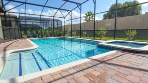 2 ulkouima-allasta, ilmaisia cabañoita, aurinkovarjoja