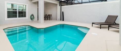 Townhome för familj - privat pool - trädgård | Pool | 2 utomhuspooler, gratis cabanor och parasoller