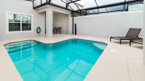 Maison mitoyenne Familiale, piscine privée, côté jardin | Piscine | 2 piscines extérieures, cabanons gratuits, parasols de plage