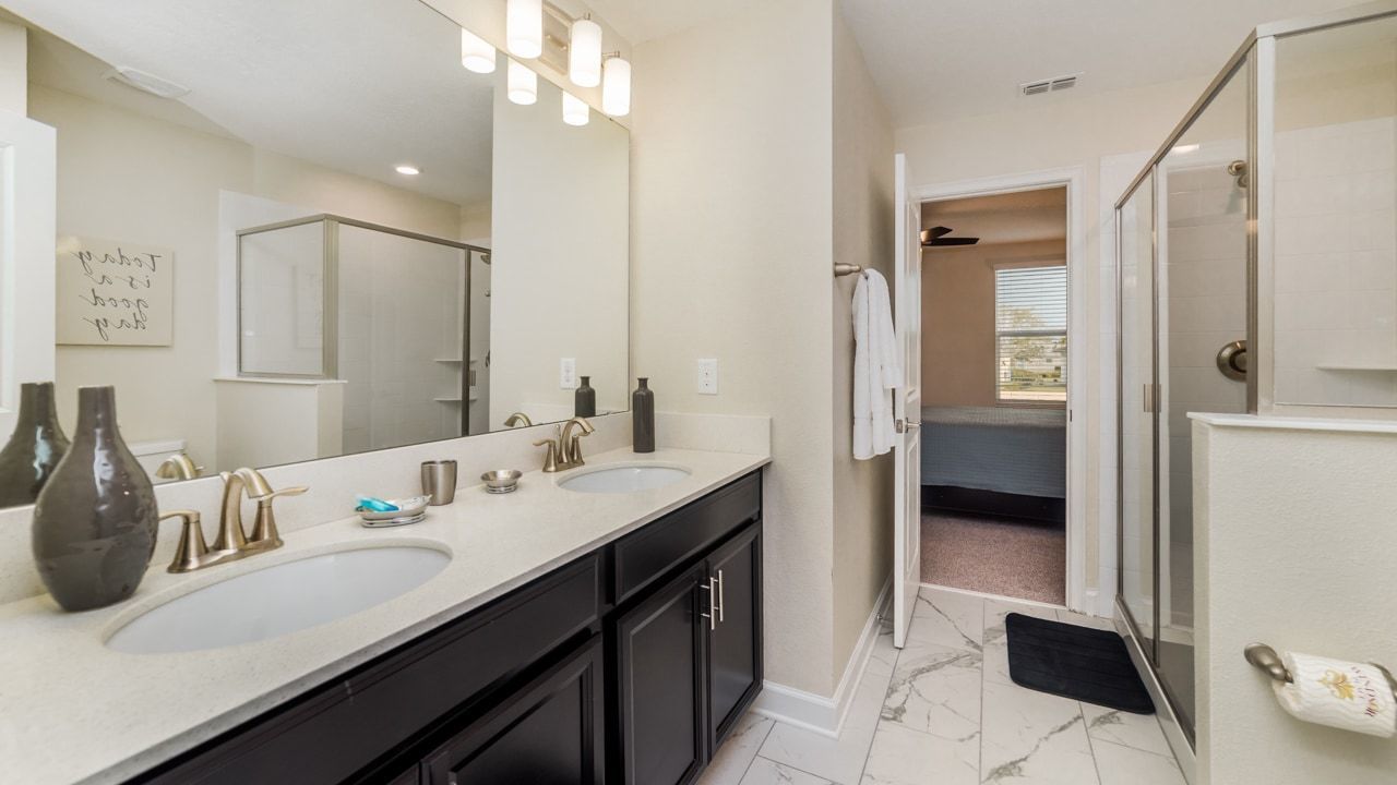 Family Townhome, Multiple Bedrooms, Hot Tub, Garden Area | Bathroom | Separate tub and shower, rainfall showerhead, hair dryer, towels