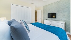 Family Townhome, Hot Tub, Garden Area | Television