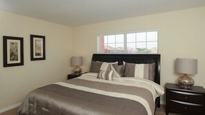 4 bedrooms, laptop workspace, iron/ironing board, bed sheets - Grhbch3067 - Paradise Palms Resort - 4 Bed 3 Baths Townhouse (Kissimmee)