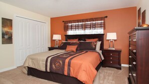 Family Townhome, Private Pool, Garden Area | 4 bedrooms, laptop workspace, iron/ironing board, bed sheets