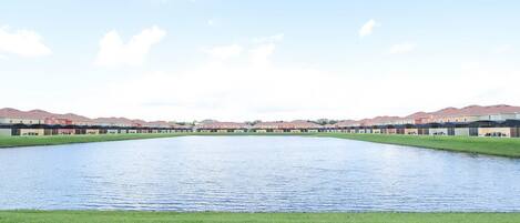 Family Townhome, Private Pool, Garden Area | Lake