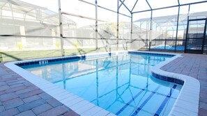 2 ulkouima-allasta, ilmaisia cabañoita, aurinkovarjoja