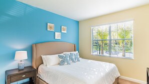 Family Townhome, Hot Tub, Garden Area