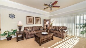 Lobby sitting area - Grhccr1368-302 - Reunion Resort - 3 Bed 3 Baths Townhouse (Kissimmee)