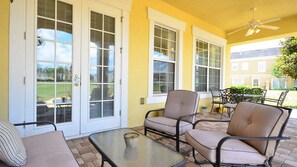 บร ิเวณภายนอก