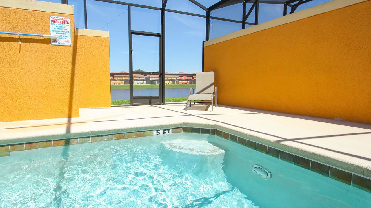 Udendørs pool