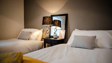 Premium Townhome, Multiple Beds, Non Smoking | 2 bedrooms, blackout drapes, soundproofing, iron/ironing board