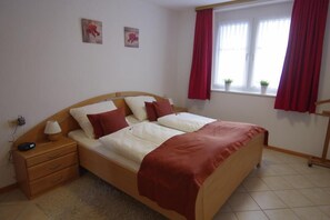 Apartment, Balcony (or terrace)