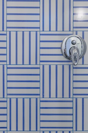 Double Room | Bathroom shower - Nonna Pina Art Rooms (Naples)