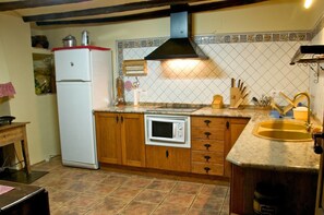 Dining - Cal Gorro (Arnes)