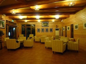 Interior - Sakura Villa (Lugu)