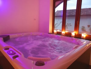 Bain à remous intérieur