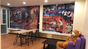 Lobby sitting area - K 1 Inn (Nan)