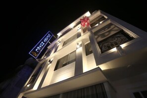 Front of property - evening/night