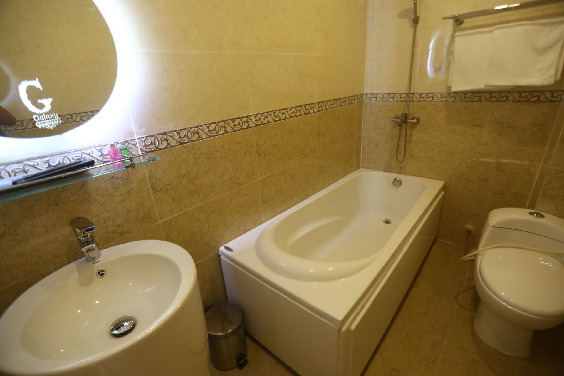 Photo - Galaxy Hotel