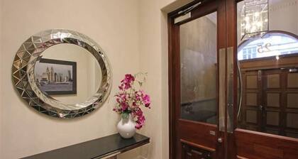 The Castle Collection - 42 Castle Street