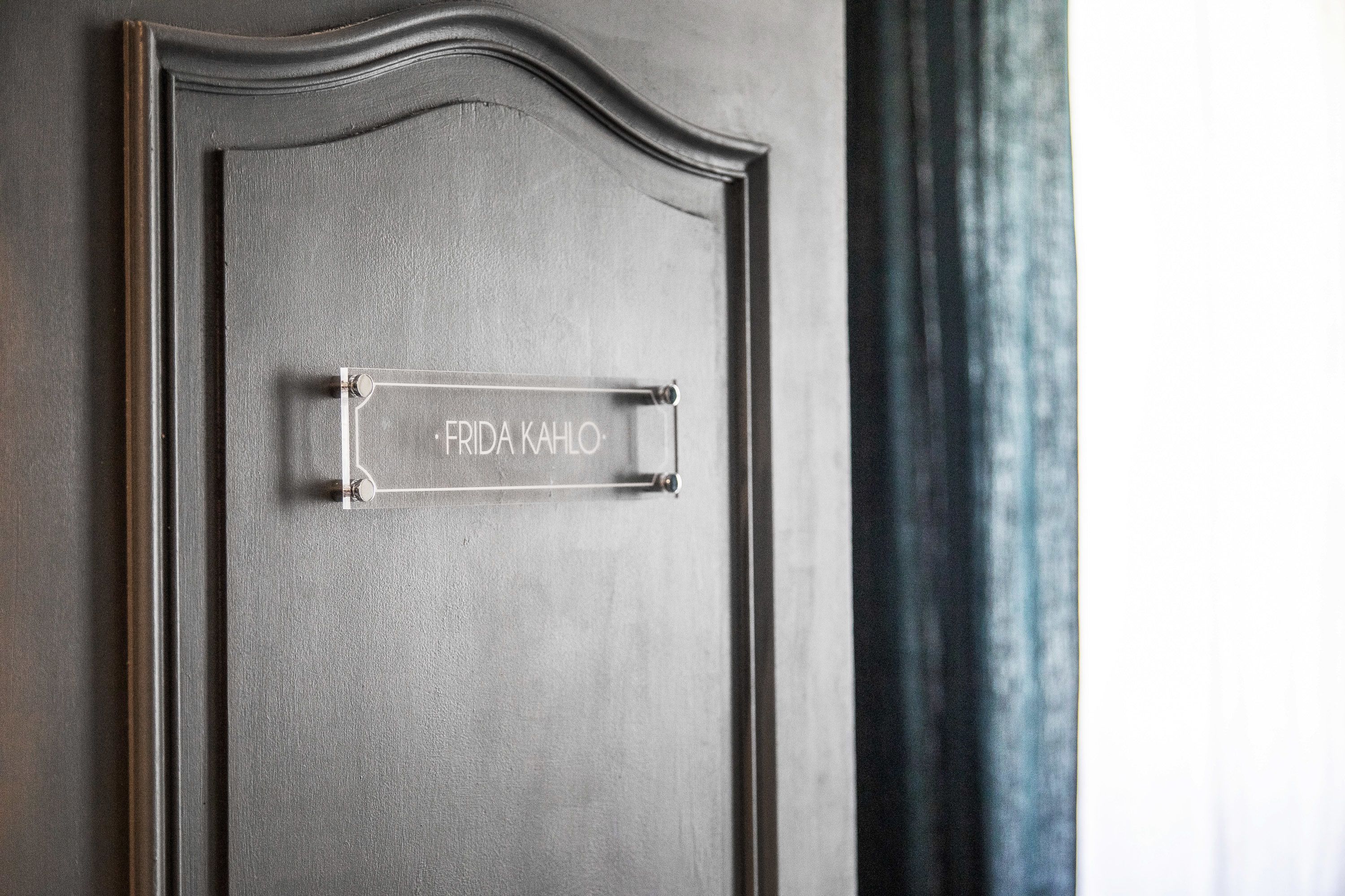 Deluxe Room (Frieda Khalo) | Minibar, in-room safe, desk, iron/ironing board (on request)