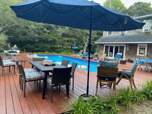 5 bedroom Private Family Get Away w/ Heated Pool