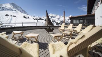 Sun deck