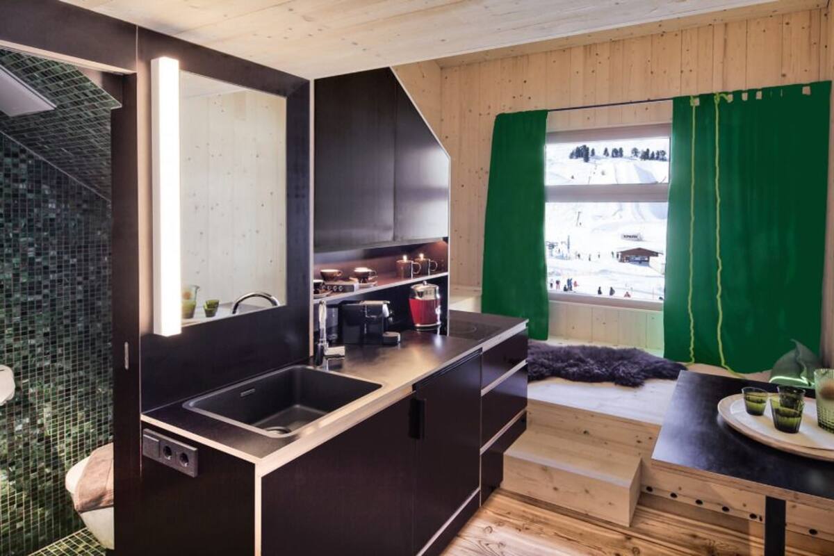Deluxe Double Room (Schneckenhaus) | Private kitchenette | Espresso maker, fridge, stovetop, electric kettle
