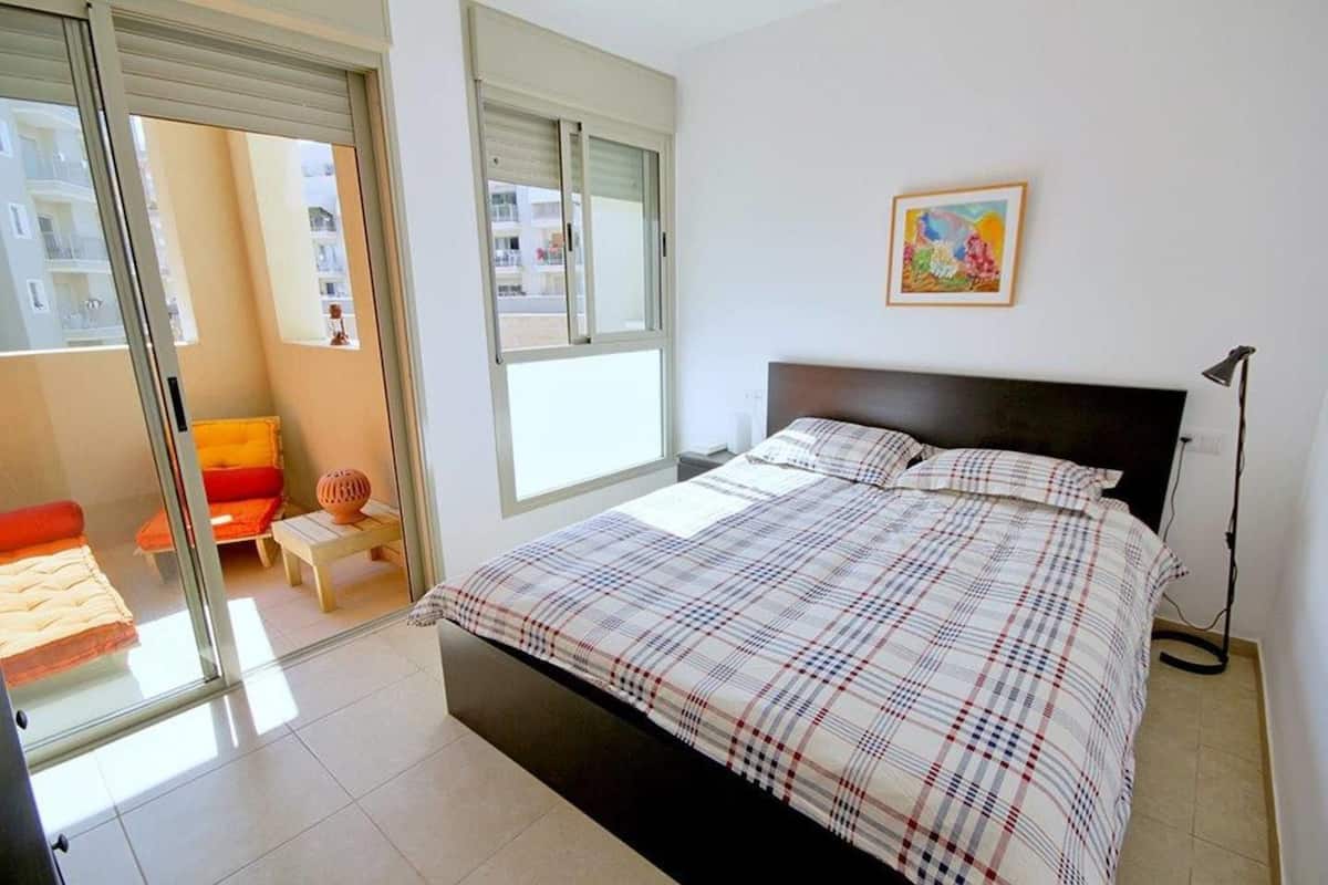 Appartement traditionnel, 1 chambre, vue sur la ville | 2 chambres, fer et planche à repasser, accès au Wi-Fi (inclus)