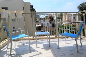 Departamento clásico, 1 habitación, vista a la ciudad | Balcón