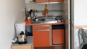 Comfort Double Room | Private kitchen - Gästezimmer Siminciuc UG (Aachen)