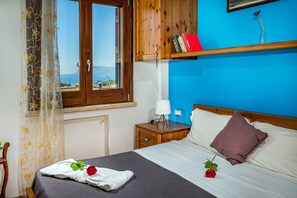 1 quarto, ferros/tábuas de passar roupa, acesso à internet