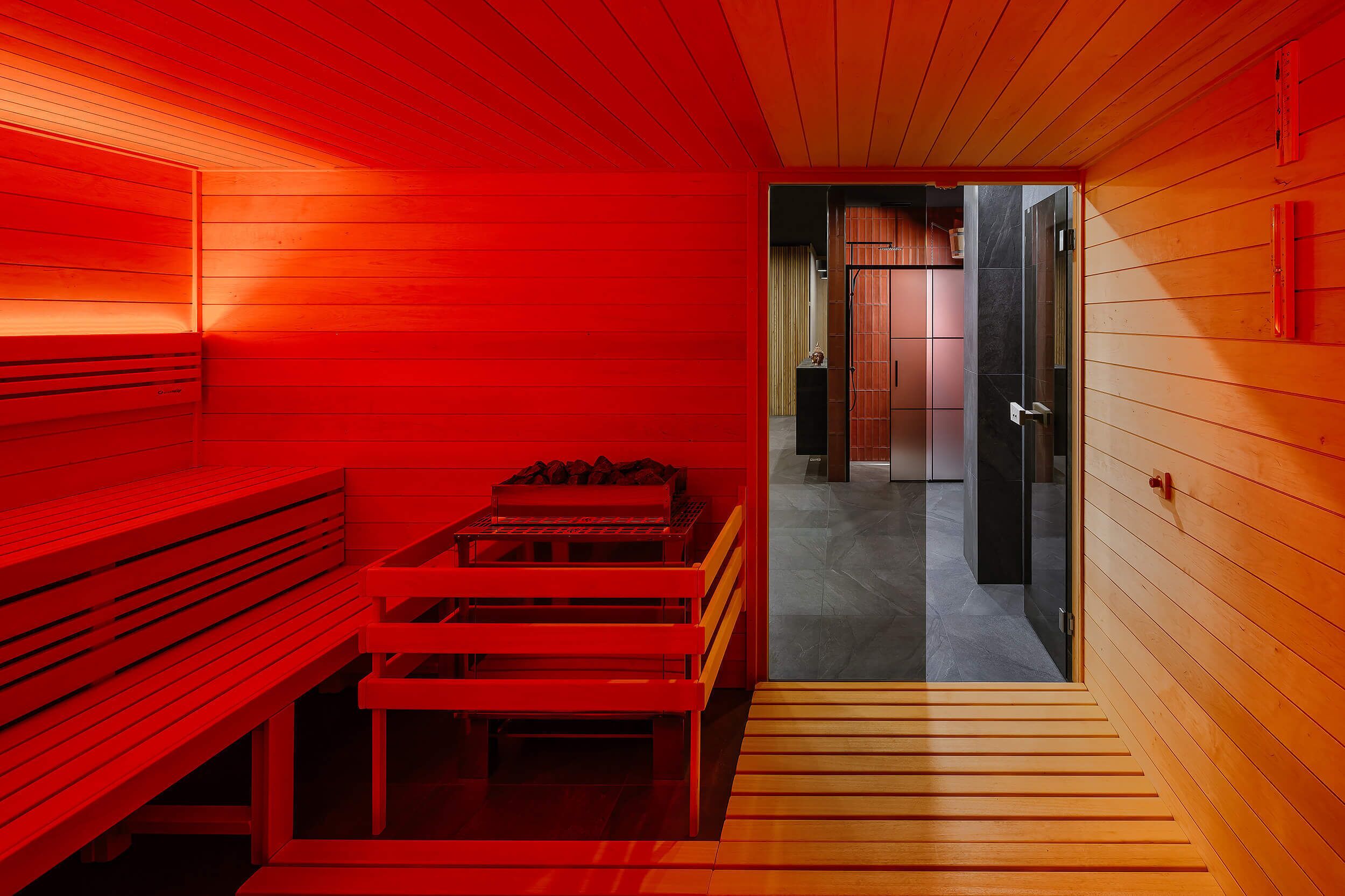 Sauna, steam room