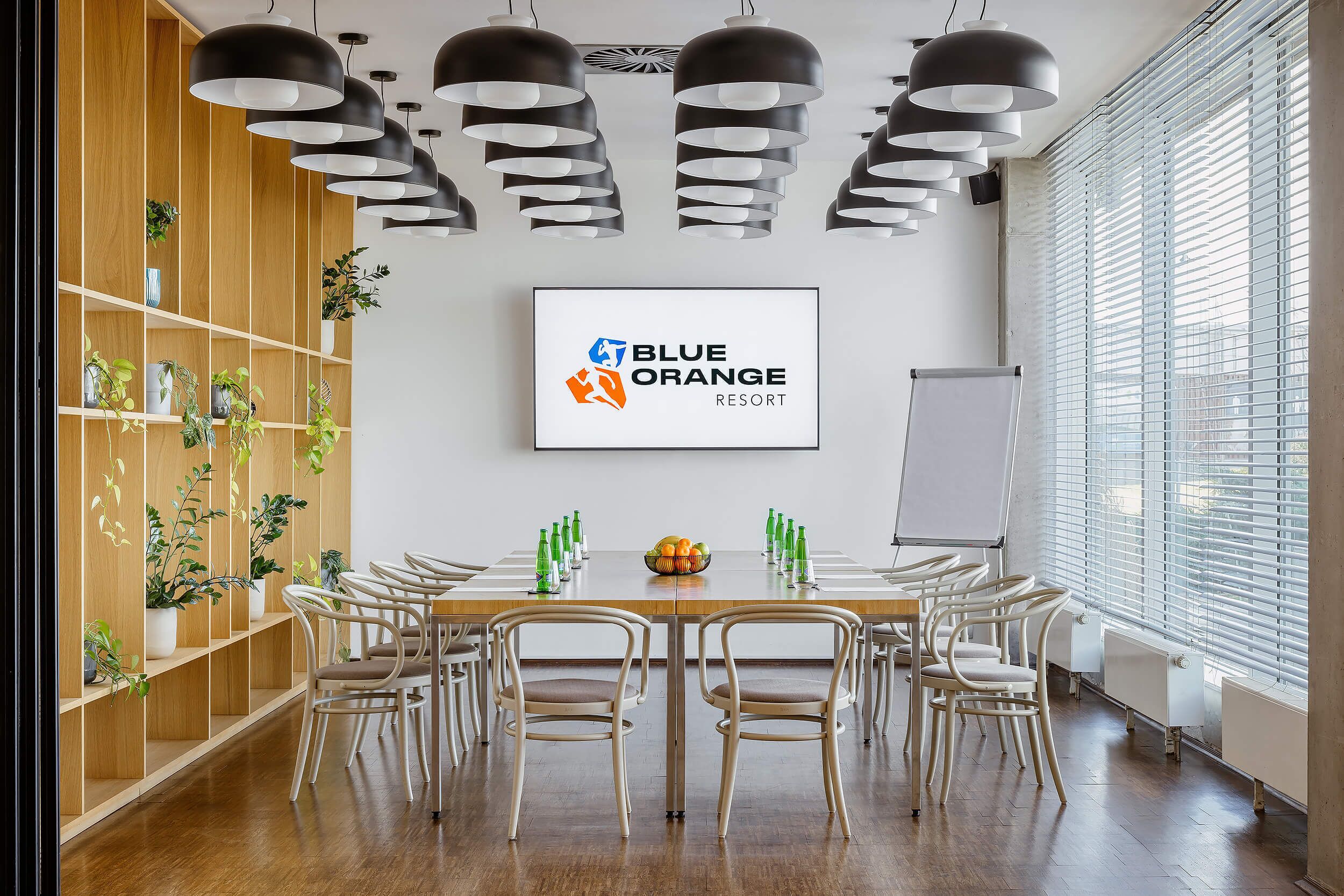 Meeting facility