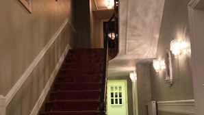 Staircase - Kasteel B&B Sint-Bartel (Geraardsbergen)