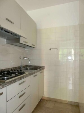 Apartment, 3 Schlafzimmer | Eigene Küche | Kühlschrank, Herdplatte, Kochgeschirr/Geschirr/Besteck